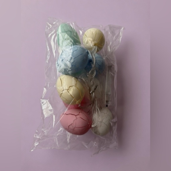 Easter Egg String Lights for Outdoor Indoor Easter Decorations, Cracked Egg - Picture 3 of 3